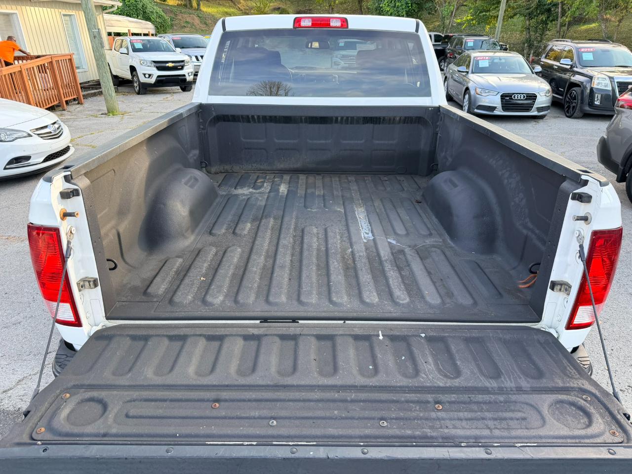 RAM 2500 Tradesman Crew Cab SWB 4WD 2016