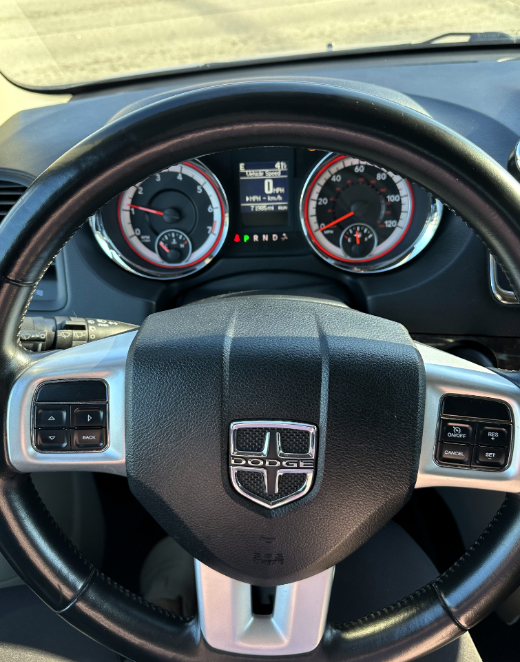 Dodge Grand Caravan Crew 2011