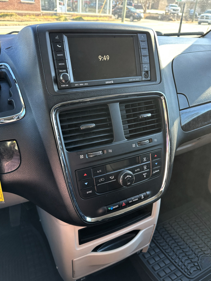 Dodge Grand Caravan Crew 2011