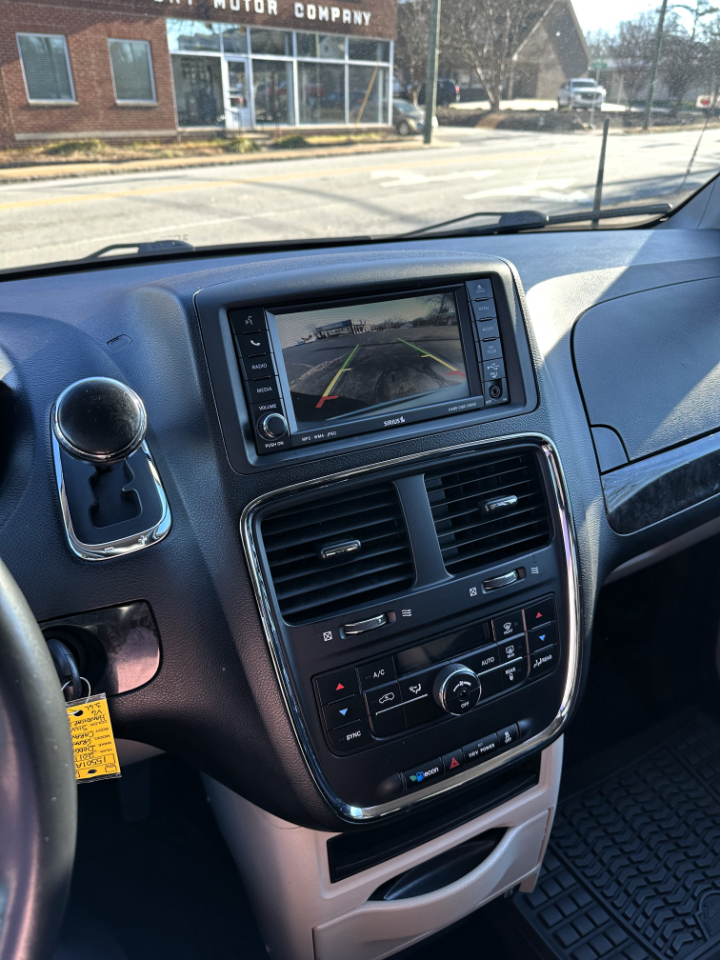 Dodge Grand Caravan Crew 2011