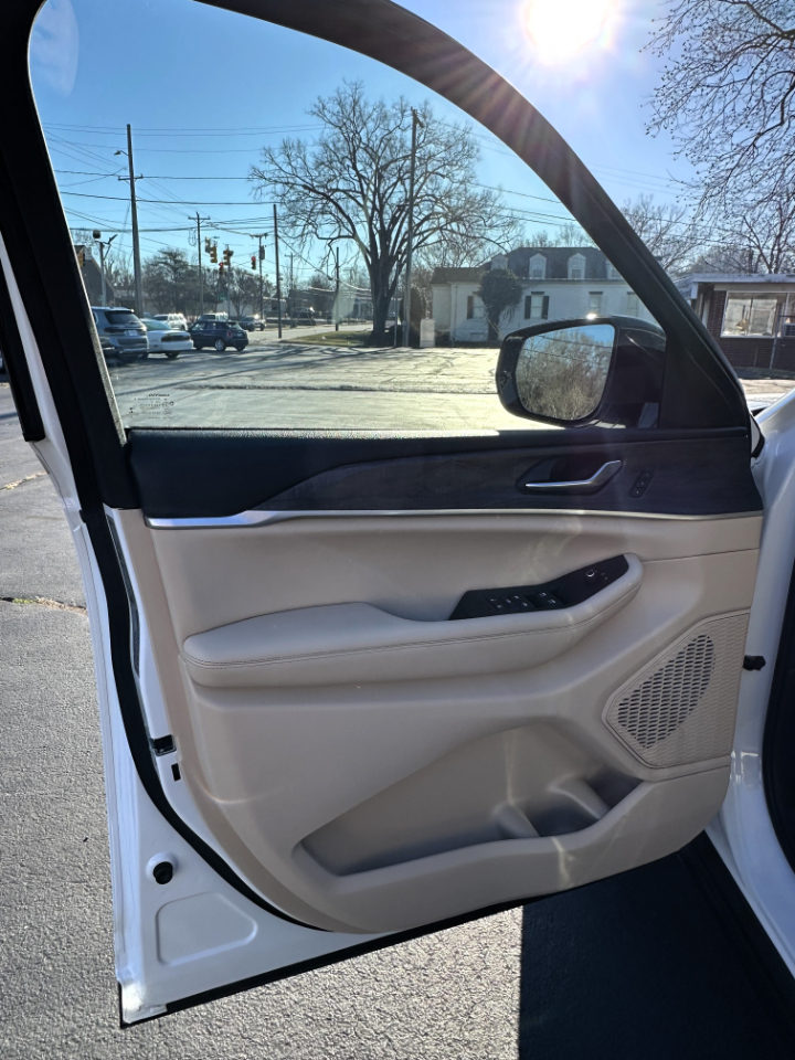 Jeep Grand Cherokee L Limited 4WD 2023