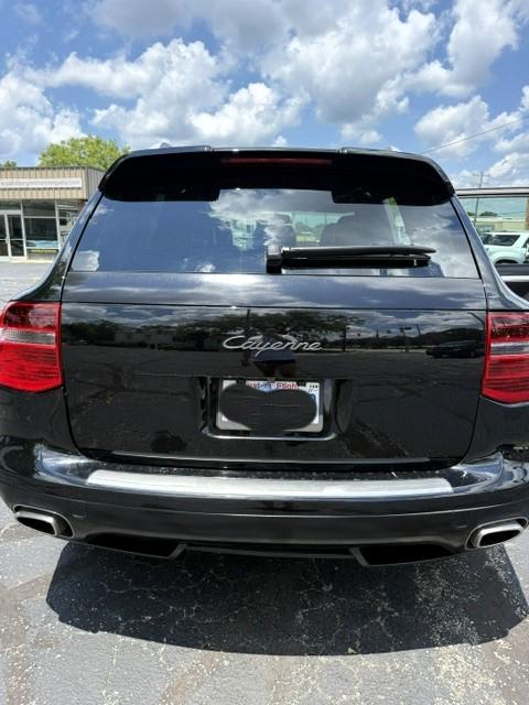 Porsche Cayenne  2010