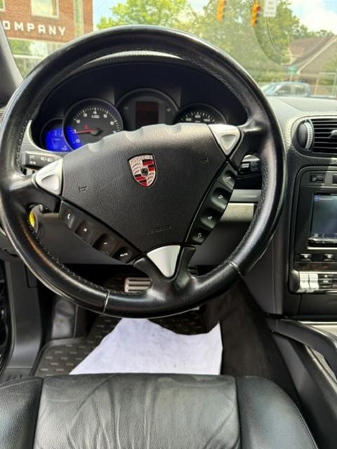 Porsche Cayenne  2010