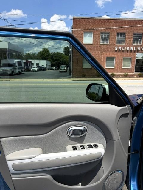 Kia Soul EV Base 2015