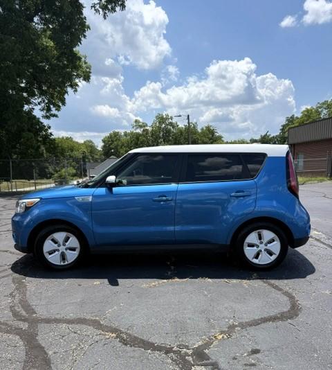 Kia Soul EV Base 2015