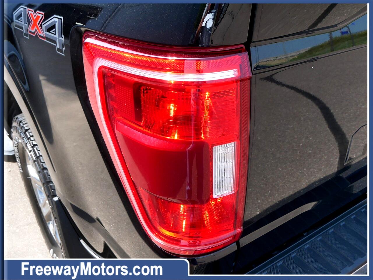 Ford F-150 XLT SuperCrew 5.5-ft. Bed 4WD 2021 Ford F-150 XLT SuperCrew 5.5-ft. Bed 4WD 2021
