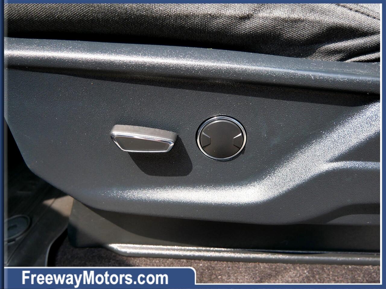 Ford F-150 XLT SuperCrew 5.5-ft. Bed 4WD 2021 Ford F-150 XLT SuperCrew 5.5-ft. Bed 4WD 2021