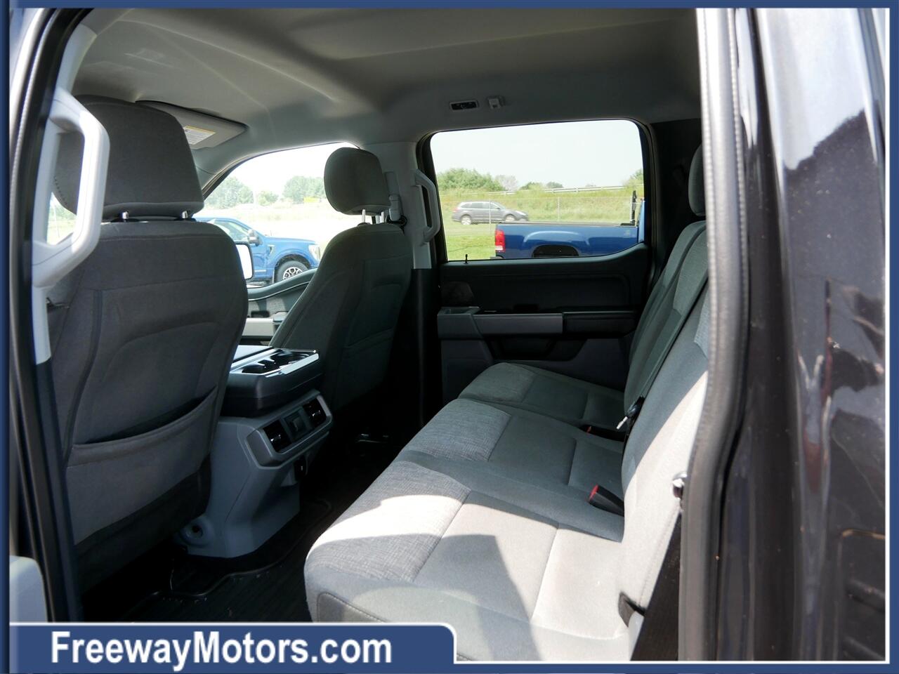 Ford F-150 XLT SuperCrew 5.5-ft. Bed 4WD 2021 Ford F-150 XLT SuperCrew 5.5-ft. Bed 4WD 2021