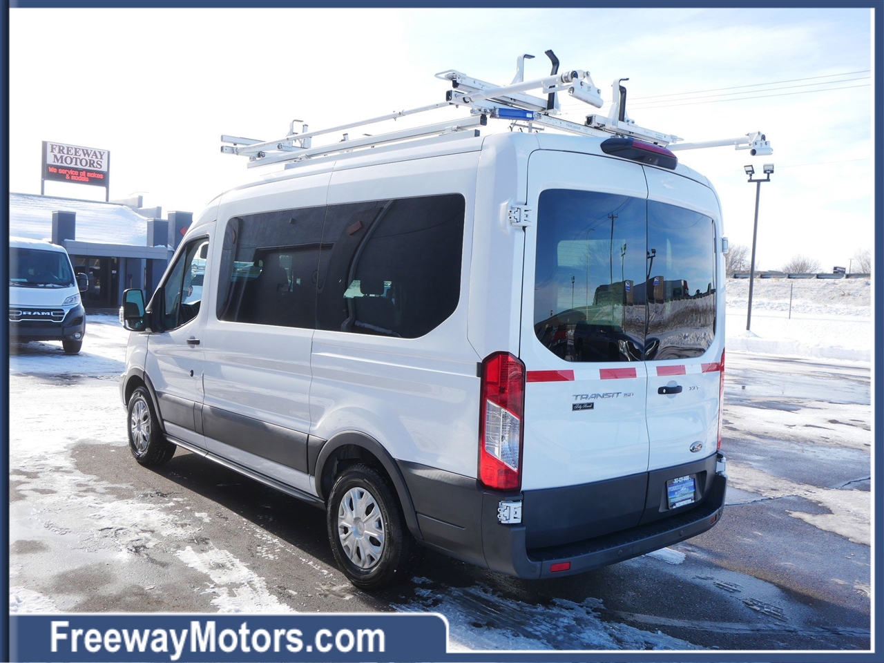 Ford Transit Passenger Wagon T-150 130" Med Roof XLT Sliding RH Dr 2018