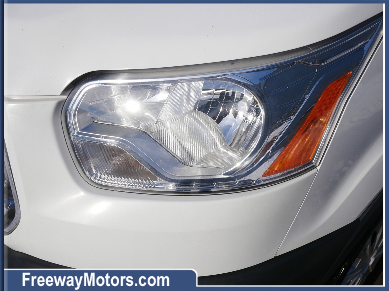 Ford Transit Passenger Wagon T-150 130" Med Roof XLT Sliding RH Dr 2018