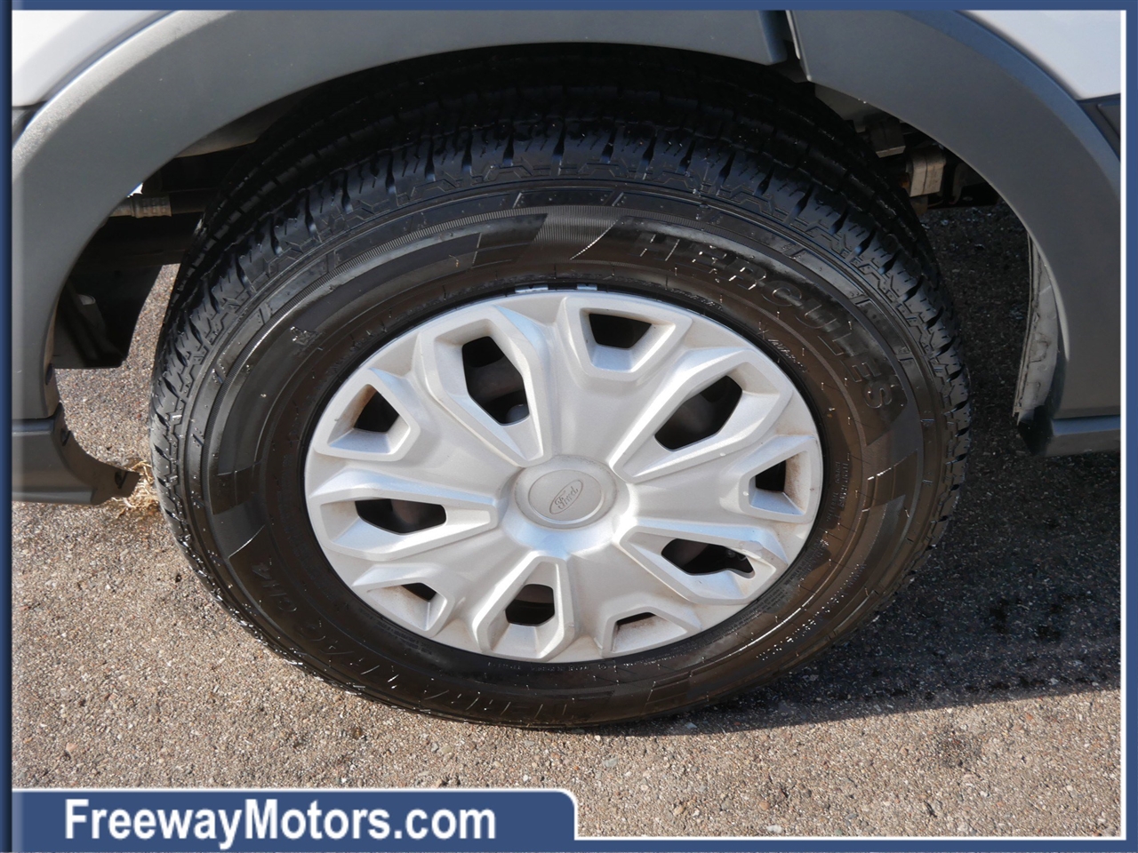 Ford Transit Passenger Wagon T-150 130" Med Roof XLT Sliding RH Dr 2018