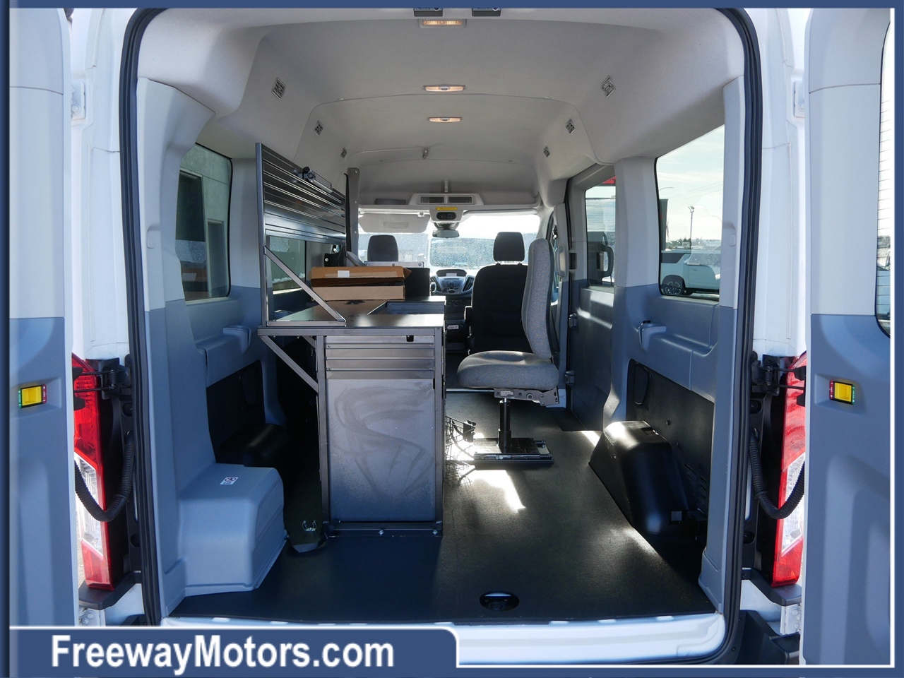 Ford Transit Passenger Wagon T-150 130" Med Roof XLT Sliding RH Dr 2018