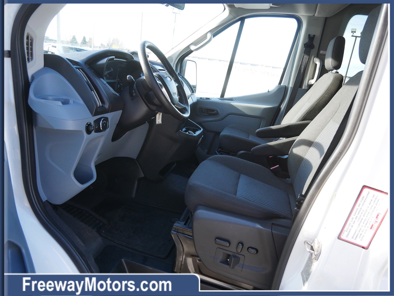 Ford Transit Passenger Wagon T-150 130" Med Roof XLT Sliding RH Dr 2018