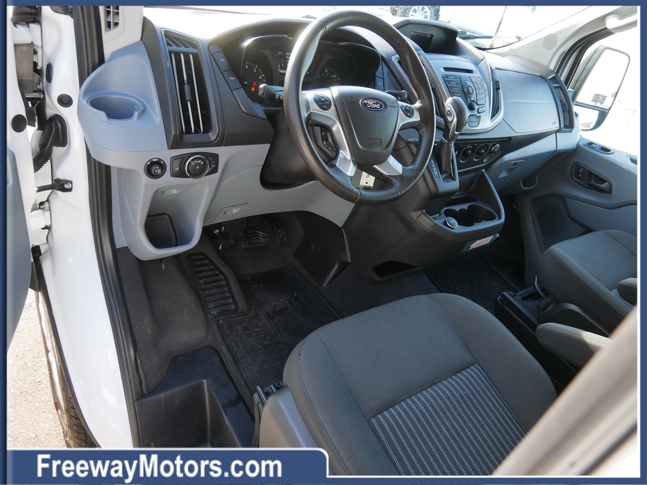 Ford Transit Passenger Wagon T-150 130" Med Roof XLT Sliding RH Dr 2018