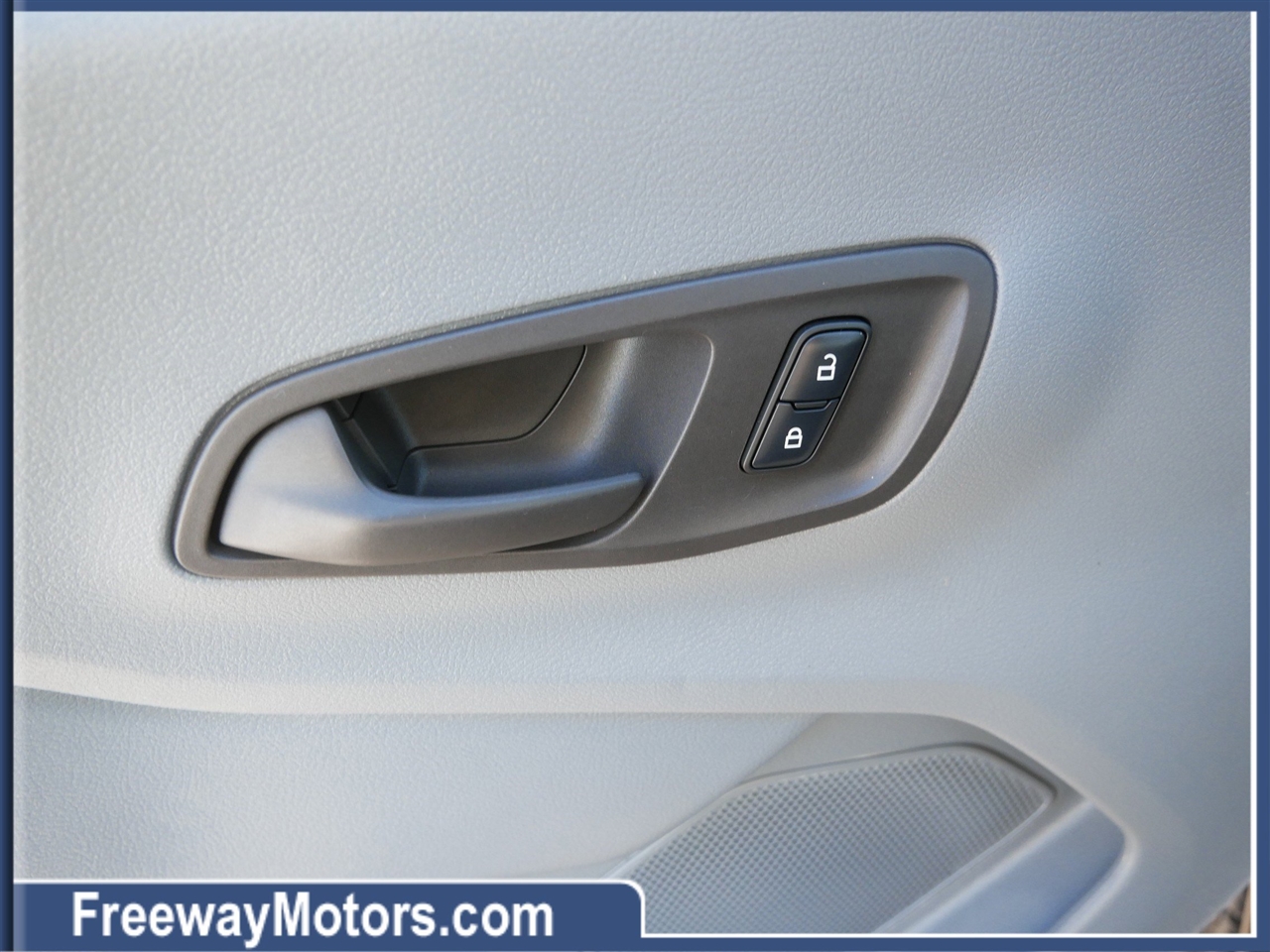 Ford Transit Passenger Wagon T-150 130" Med Roof XLT Sliding RH Dr 2018