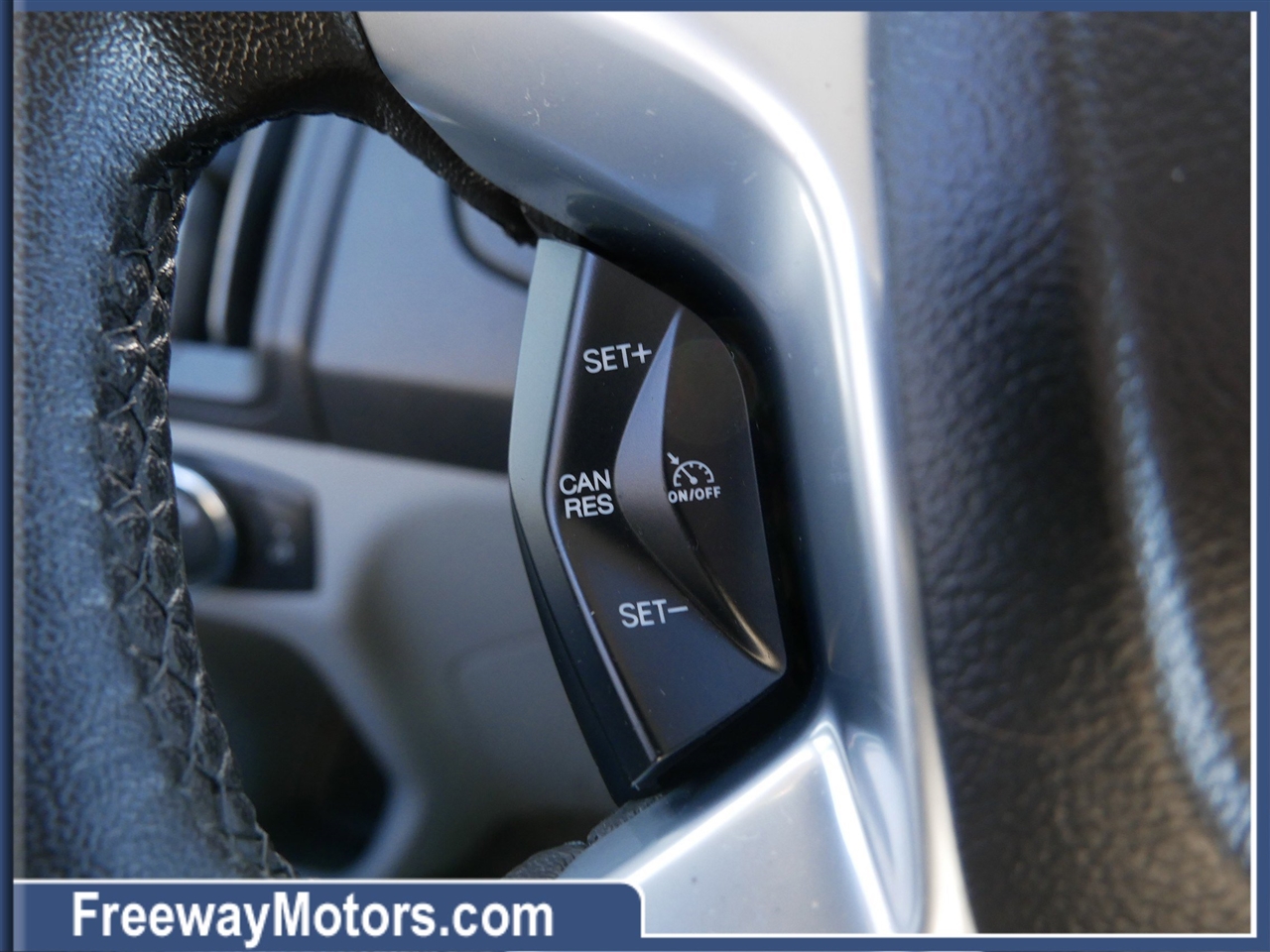 Ford Transit Passenger Wagon T-150 130" Med Roof XLT Sliding RH Dr 2018