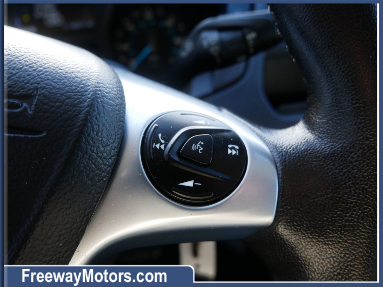 Ford Transit Passenger Wagon T-150 130" Med Roof XLT Sliding RH Dr 2018