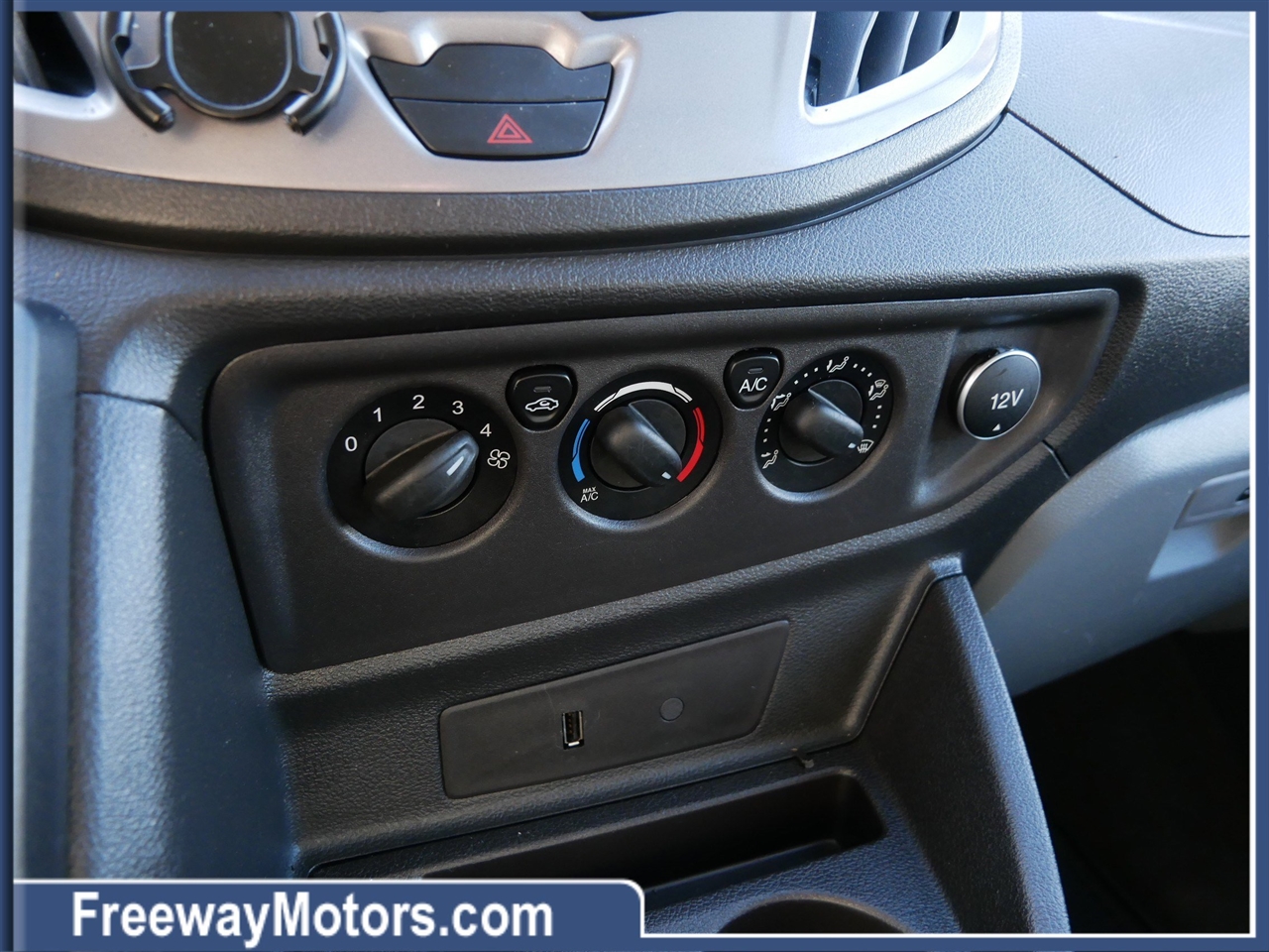 Ford Transit Passenger Wagon T-150 130" Med Roof XLT Sliding RH Dr 2018