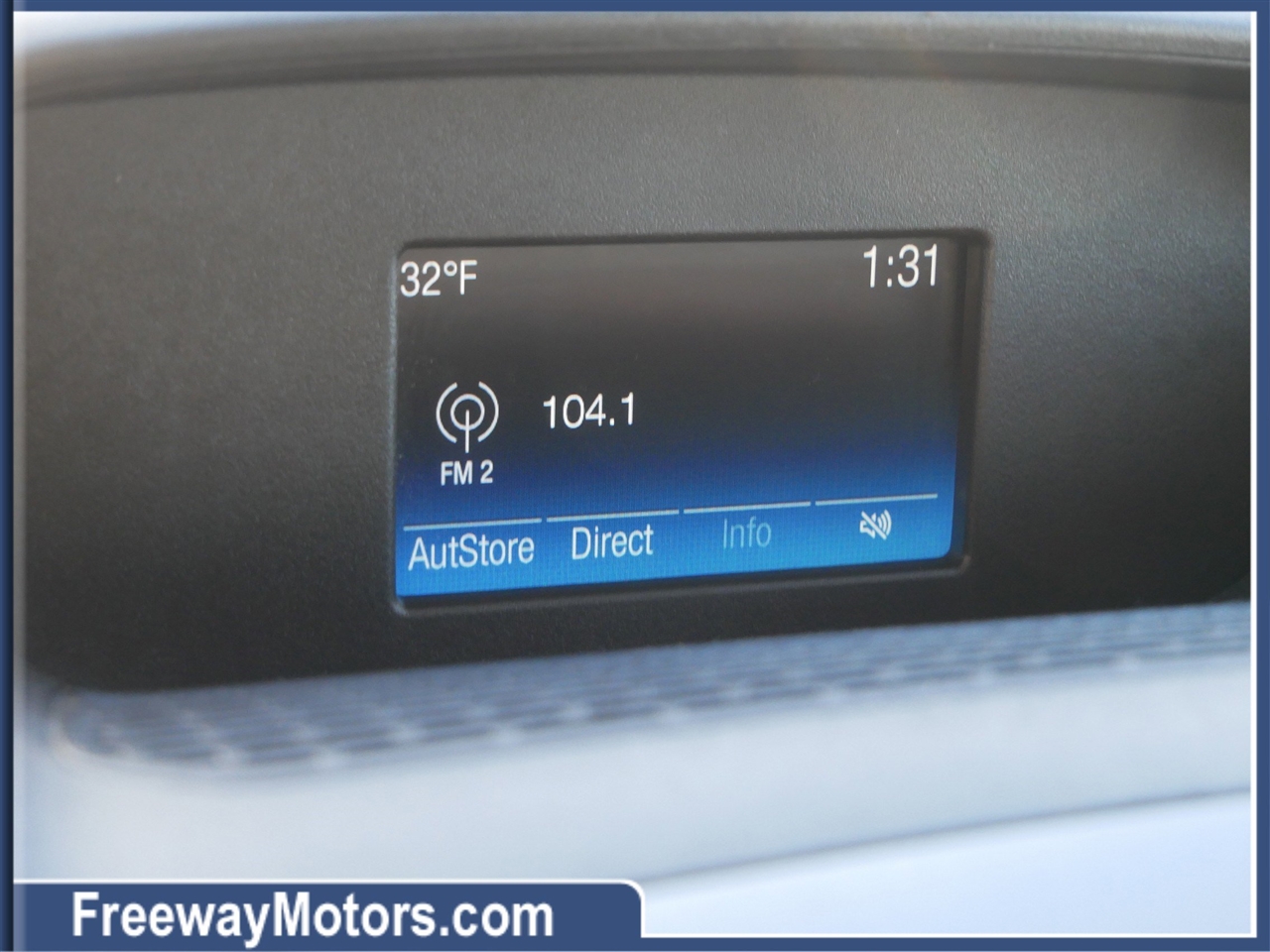 Ford Transit Passenger Wagon T-150 130" Med Roof XLT Sliding RH Dr 2018