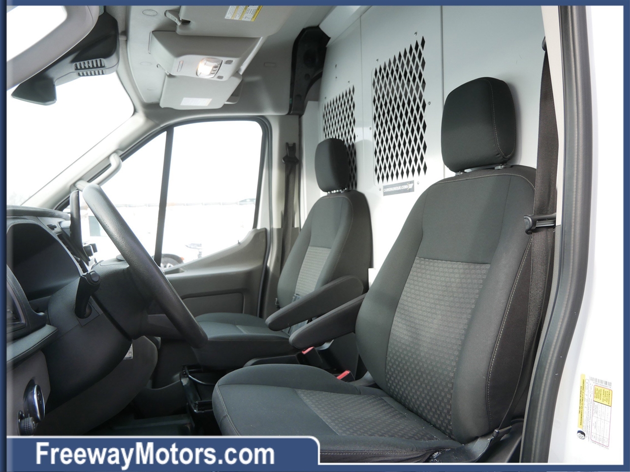 Ford Transit Cargo Van T-250 130" Med Rf 9070 GVWR RWD 2020