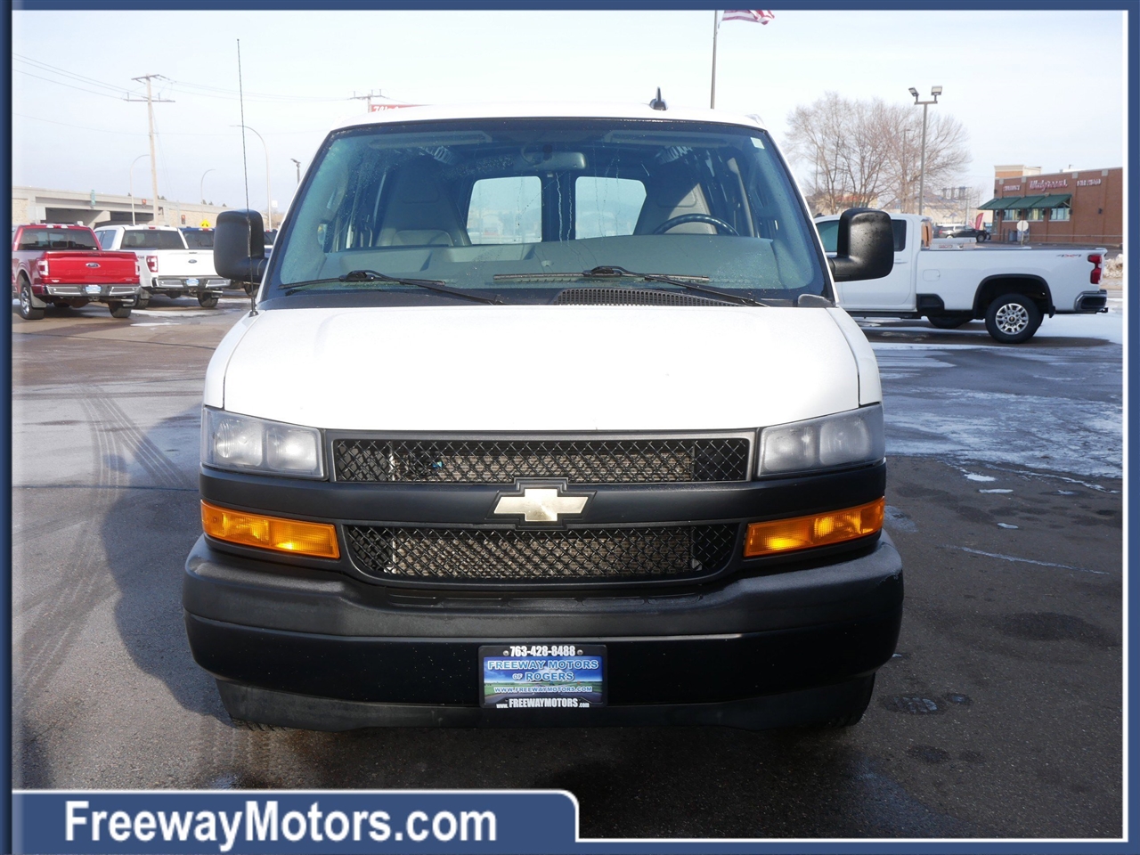Chevrolet Express Cargo Van RWD 2500 155" 2022
