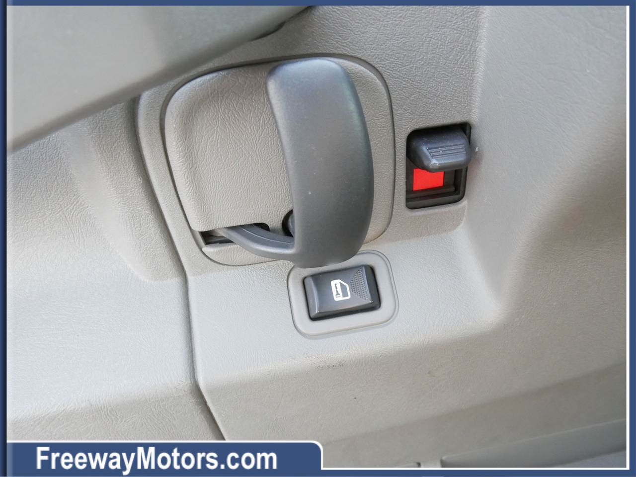 Chevrolet Express Cargo Van RWD 2500 155" 2022