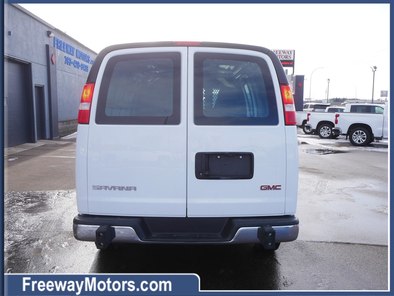 GMC Savana Cargo Van RWD 2500 135" 2024