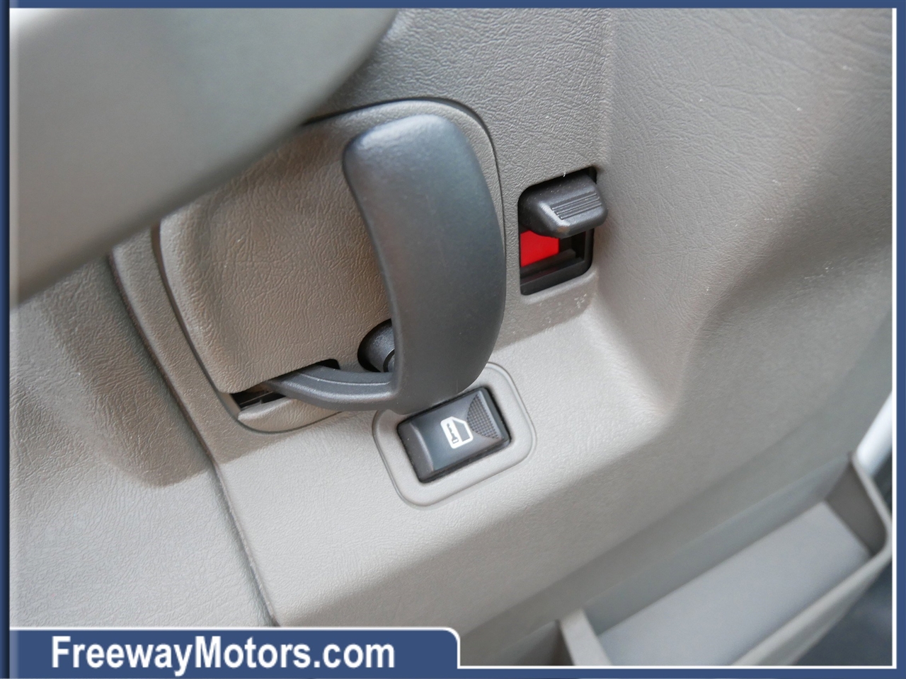 GMC Savana Cargo Van RWD 2500 135" 2024