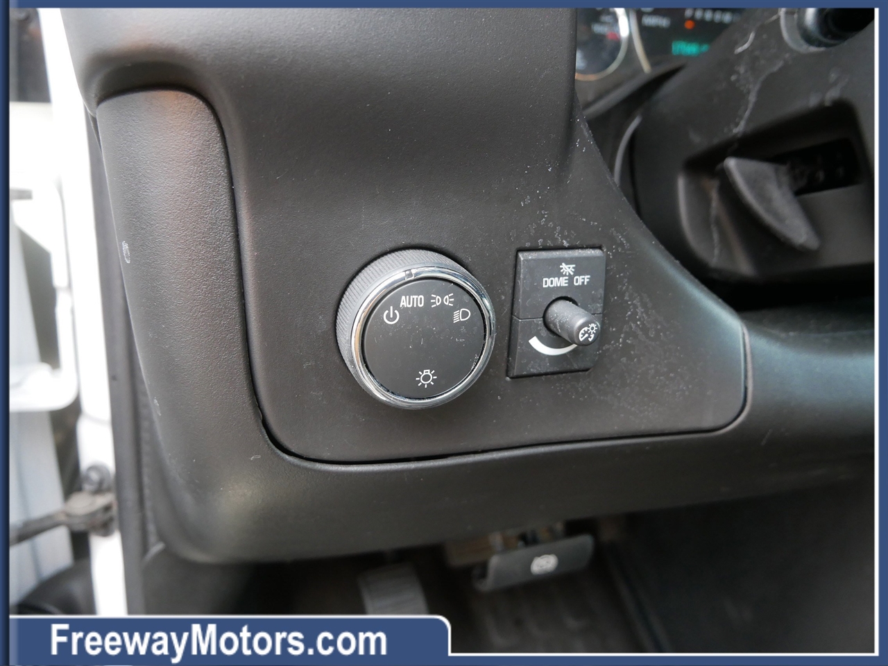 GMC Savana Cargo Van RWD 2500 135" 2024