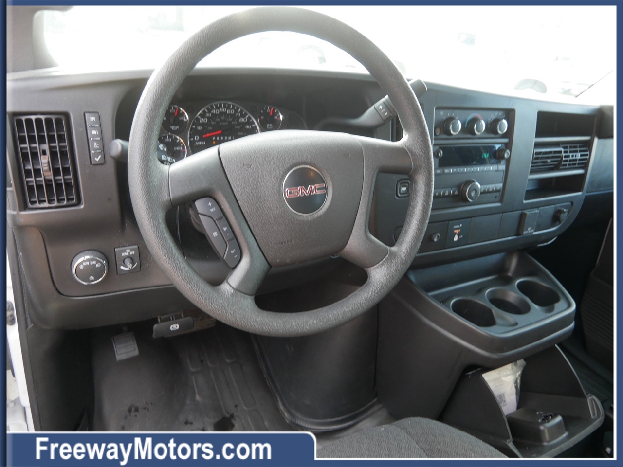 GMC Savana Cargo Van RWD 2500 135" 2024