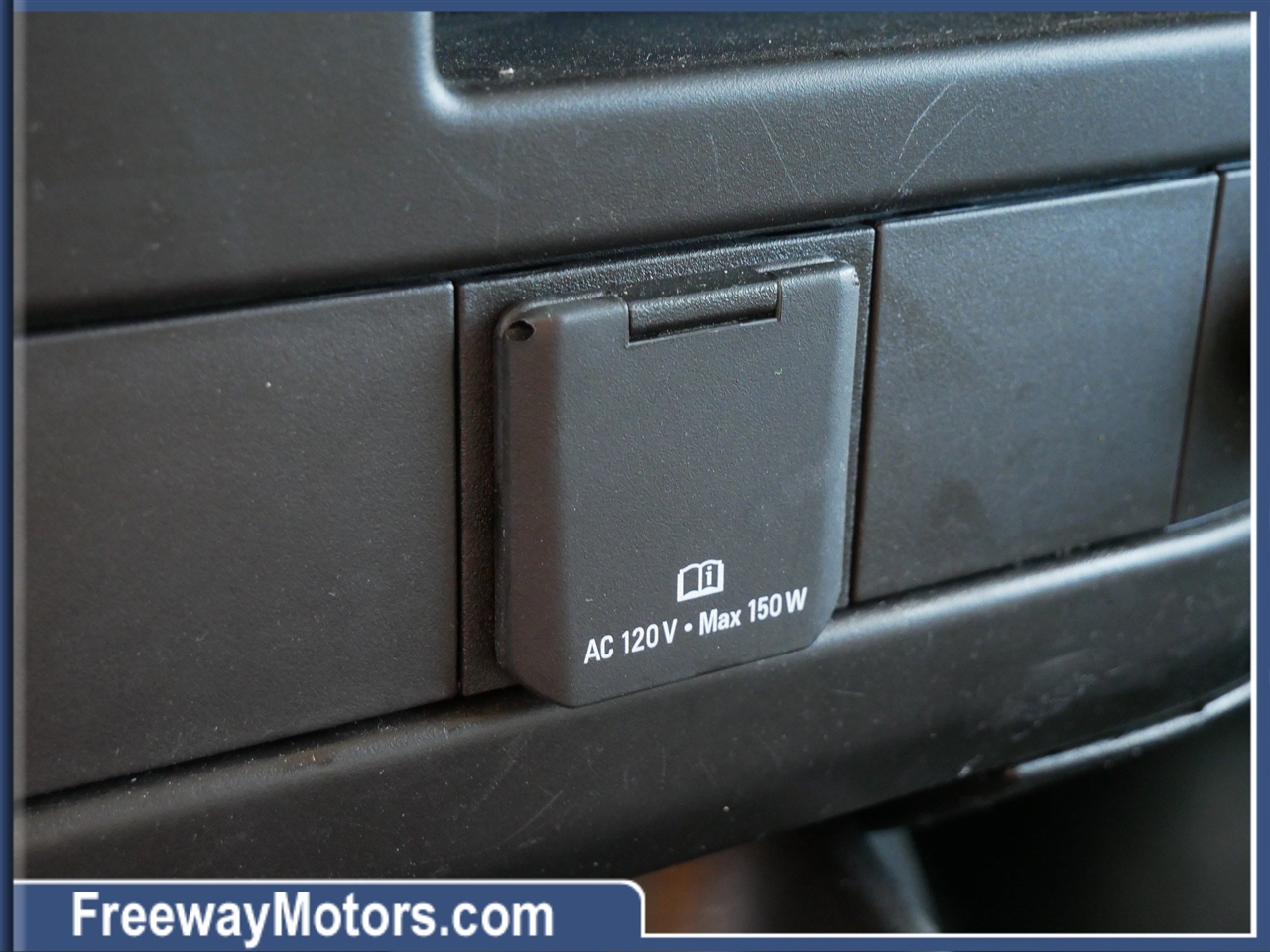 GMC Savana Cargo Van RWD 2500 135" 2024