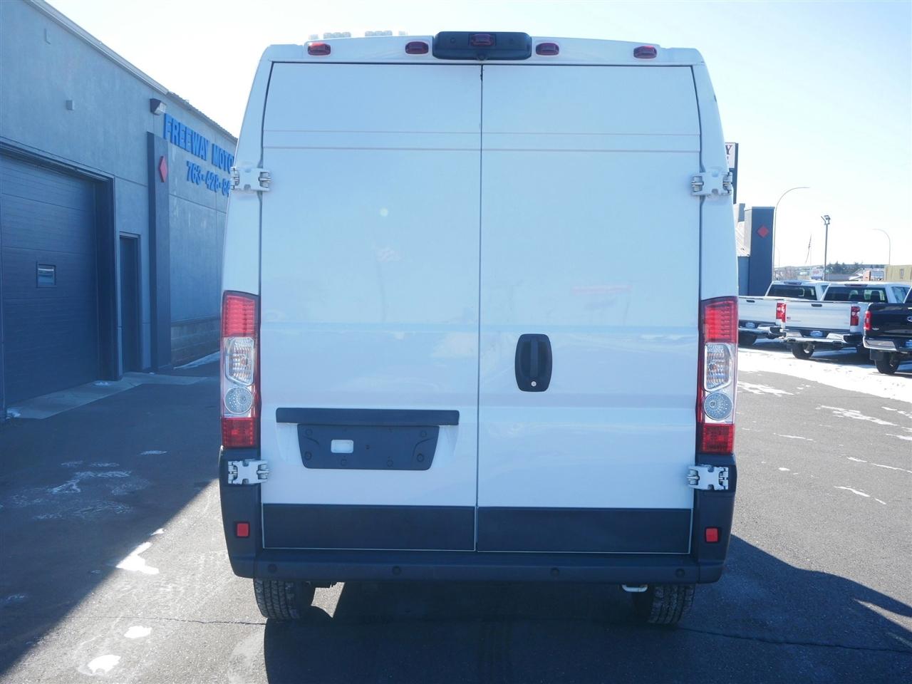 RAM ProMaster Cargo Van 2500 High Roof 136" WB 2018