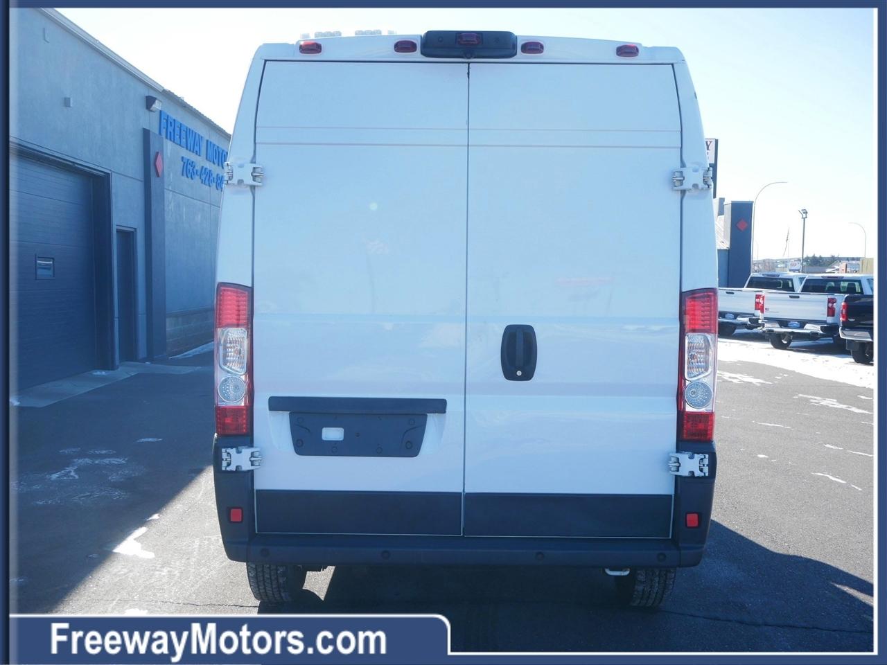 RAM ProMaster Cargo Van 2500 High Roof 136" WB 2018