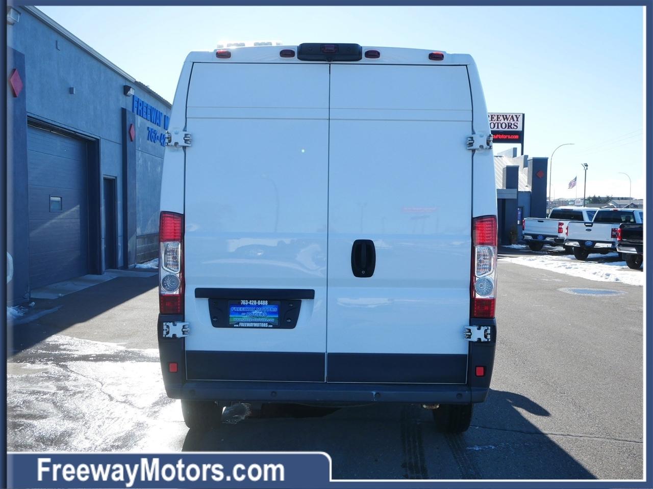 RAM ProMaster Cargo Van 2500 High Roof 136" WB 2018