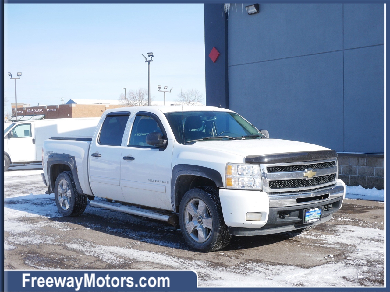 2009 Chevrolet Silverado 1500 4WD Crew Cab 143.5" LT