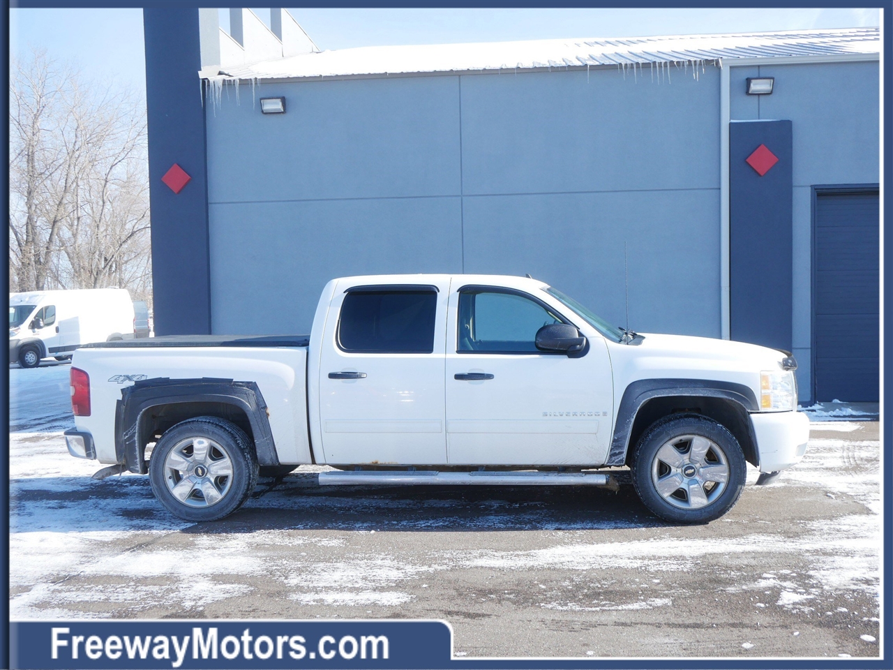 Chevrolet Silverado 1500 4WD Crew Cab 143.5" LT 2009