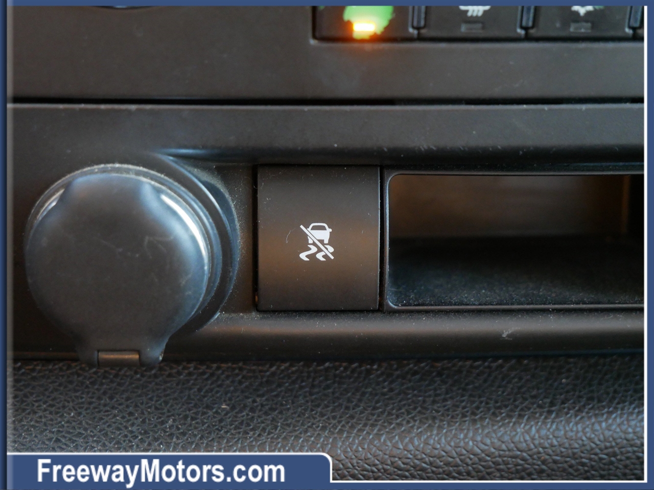 Chevrolet Silverado 1500 4WD Crew Cab 143.5" LT 2009