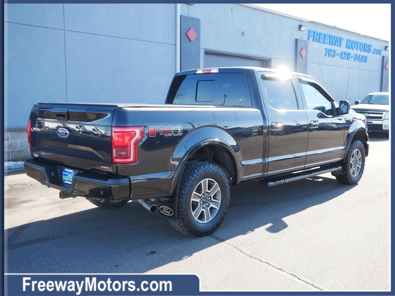 Ford F-150 4WD SuperCrew 157" Lariat w/HD Payload Pkg 2015