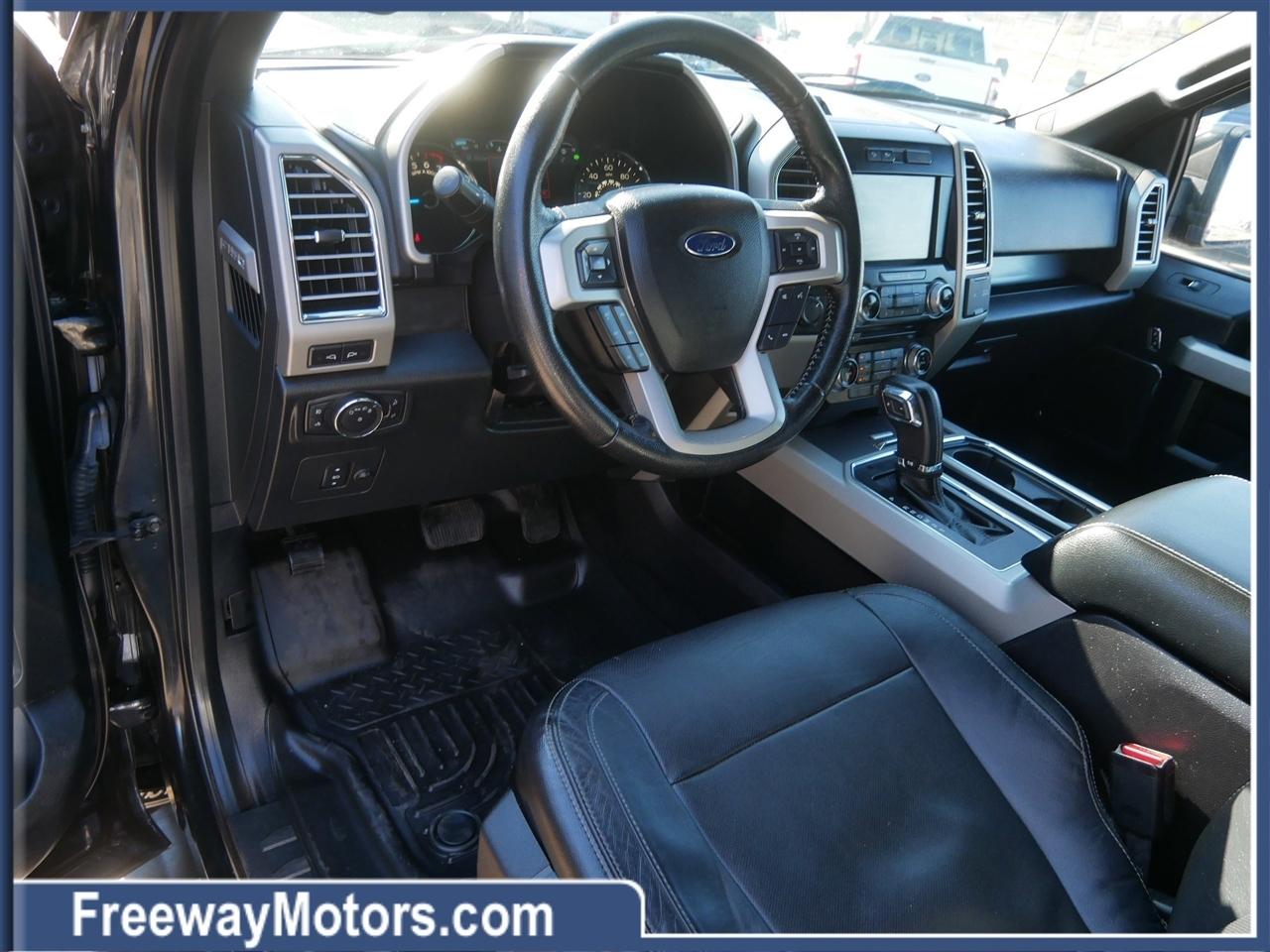 Ford F-150 4WD SuperCrew 157" Lariat w/HD Payload Pkg 2015