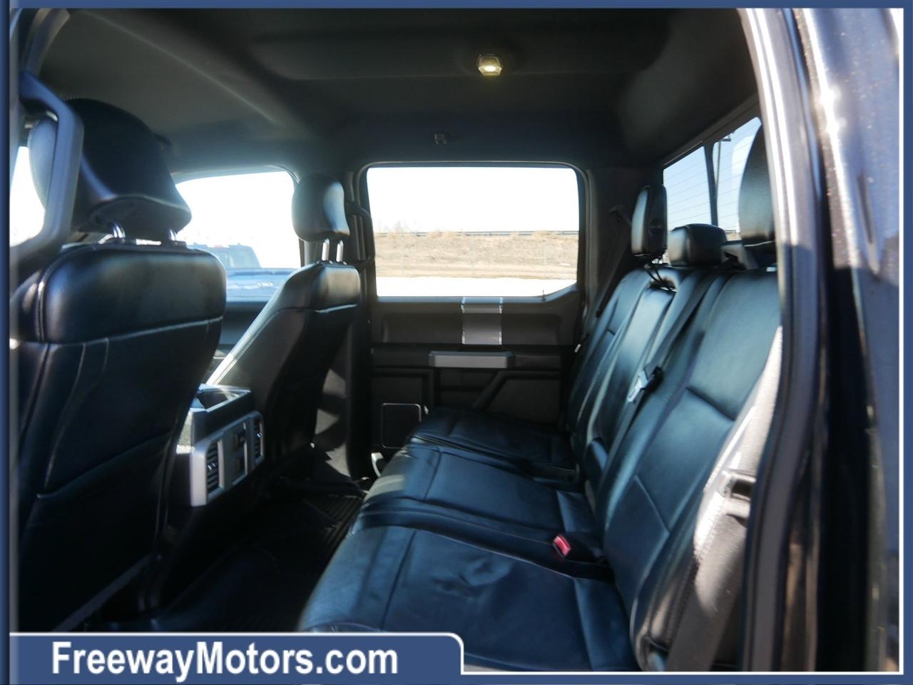 Ford F-150 4WD SuperCrew 157" Lariat w/HD Payload Pkg 2015