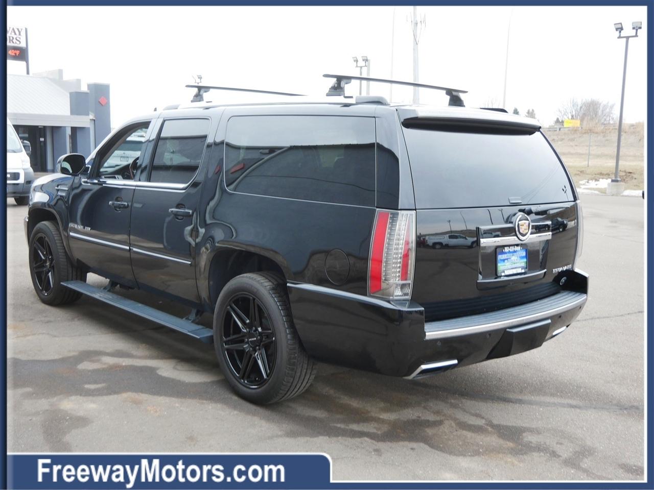 Cadillac Escalade ESV AWD 4dr Premium 2013