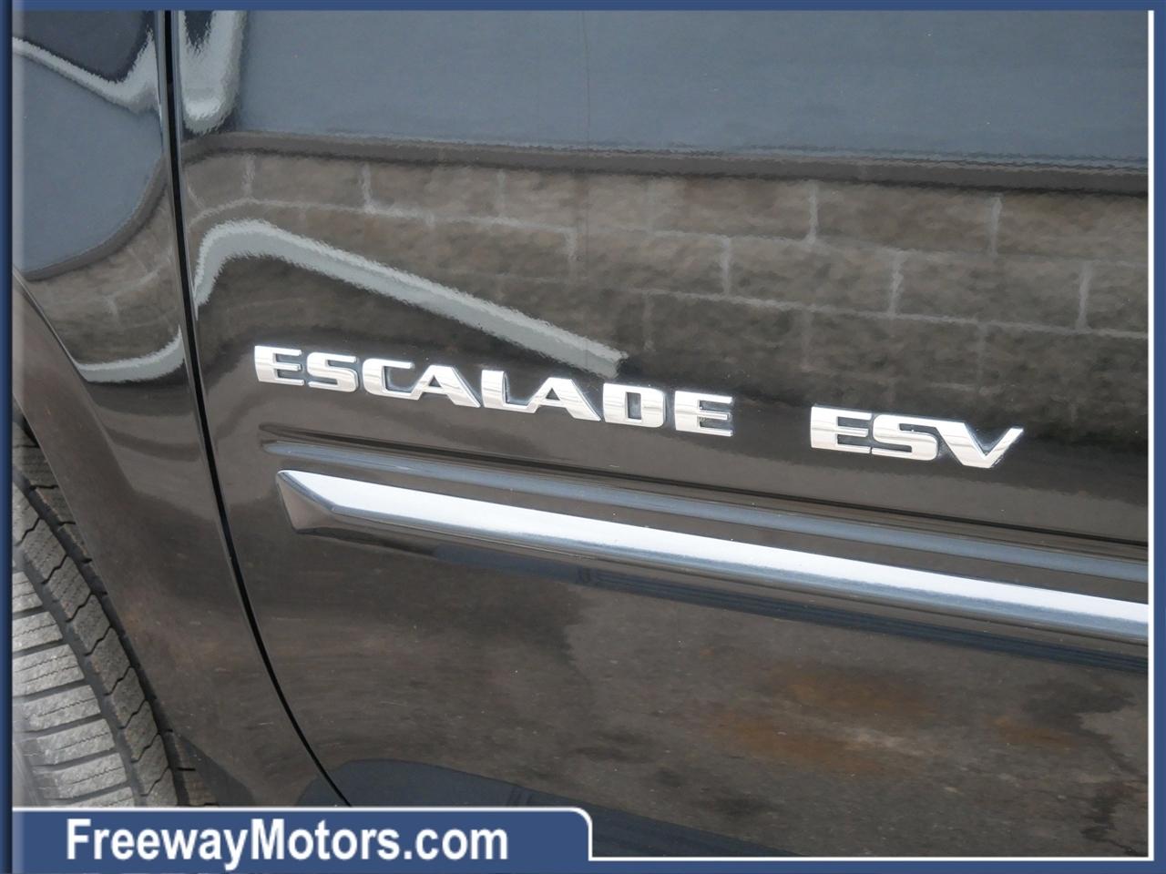 Cadillac Escalade ESV AWD 4dr Premium 2013