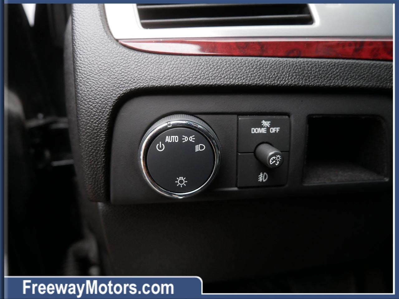 Cadillac Escalade ESV AWD 4dr Premium 2013