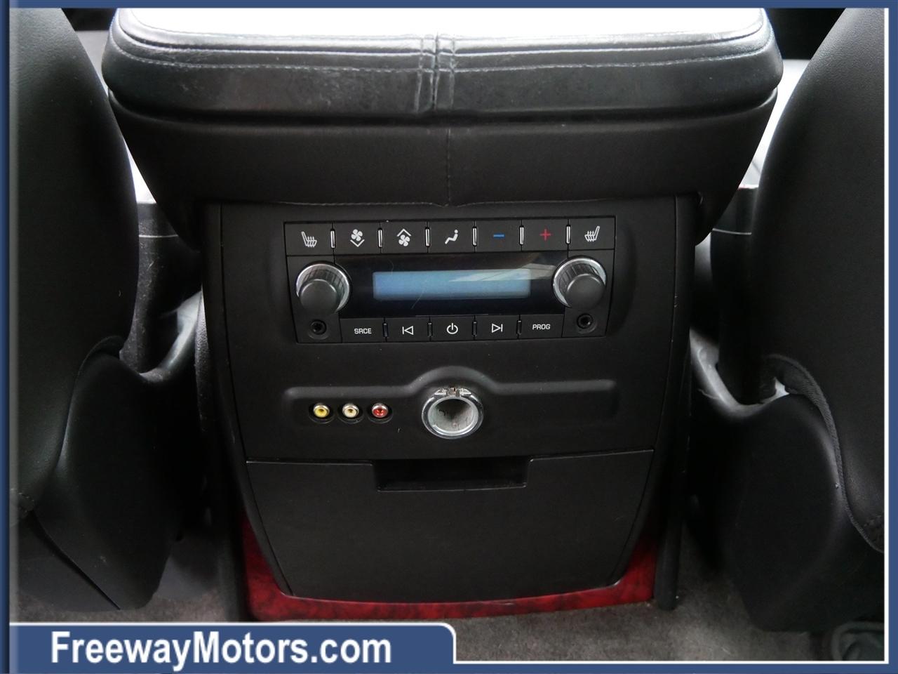 Cadillac Escalade ESV AWD 4dr Premium 2013