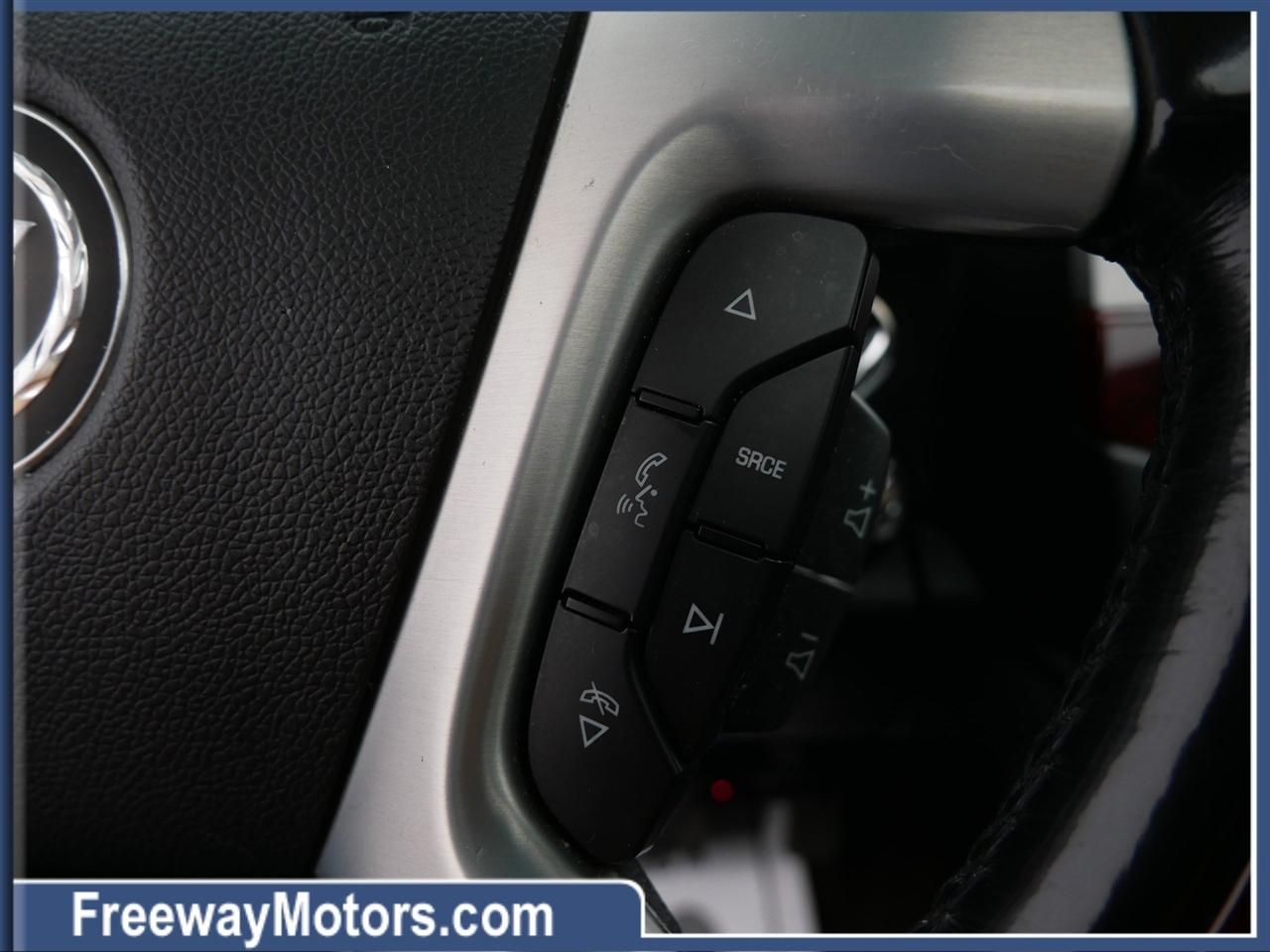 Cadillac Escalade ESV AWD 4dr Premium 2013