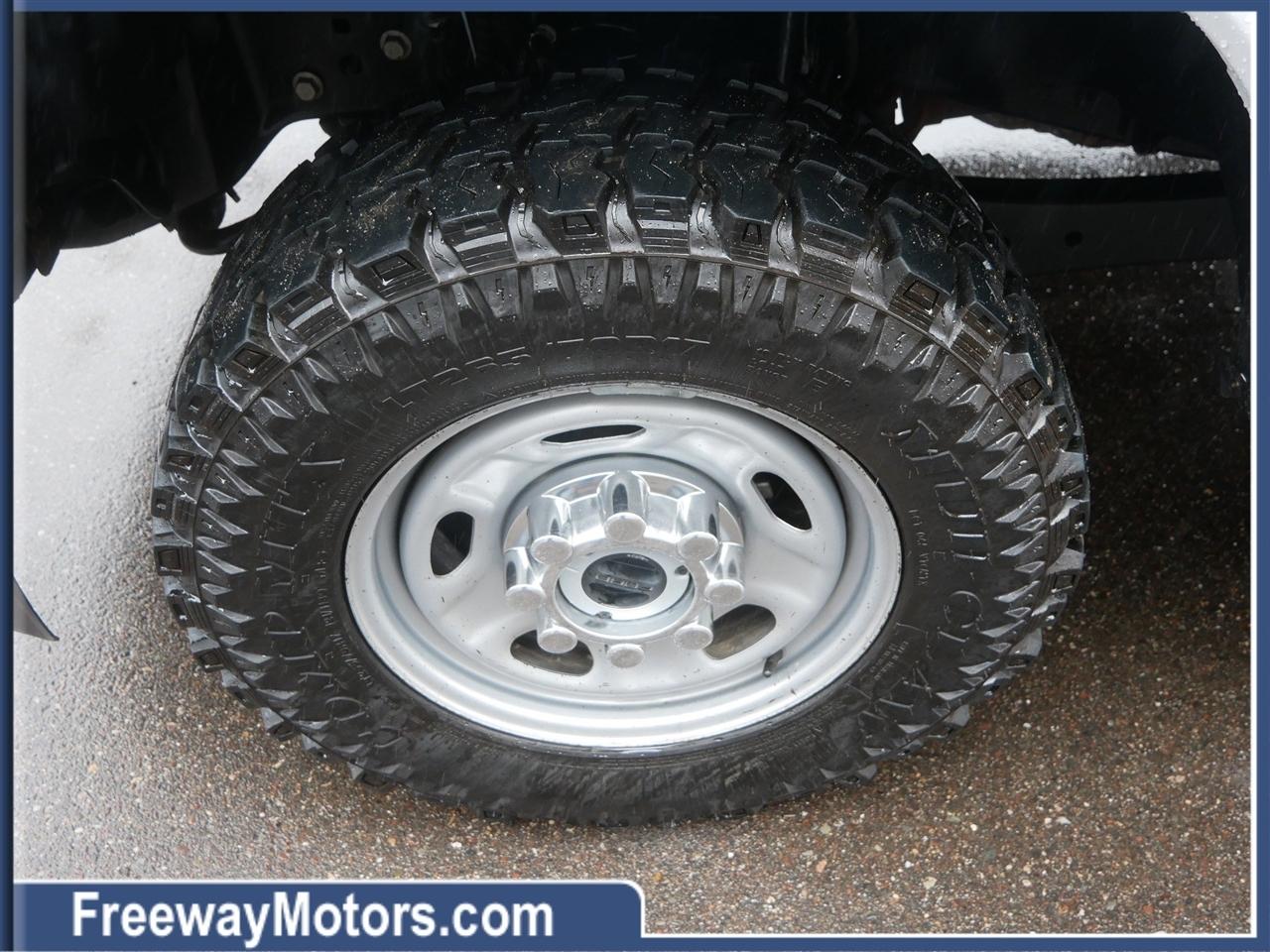 Ford Super Duty F-250 SRW XL 4WD Crew Cab 8' Box 2022