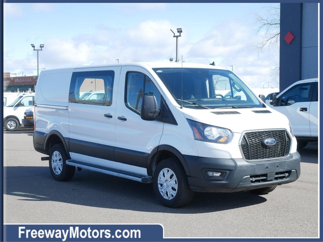 2024 Ford Transit Cargo Van T-250 130" Low Rf 9070 GVWR RWD