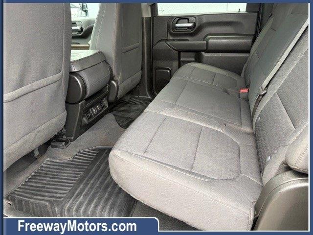 Chevrolet Silverado 3500HD 4WD Crew Cab 172" LT 2023