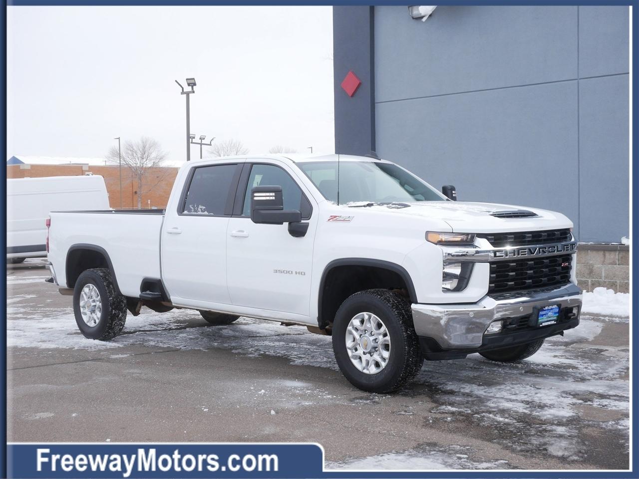 2023 Chevrolet Silverado 3500HD 4WD Crew Cab 172" LT