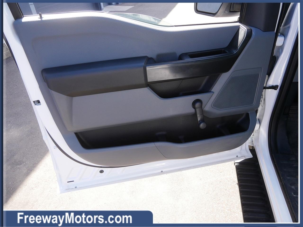 Ford F-150 XLT 4WD Reg Cab 8' Box 2021